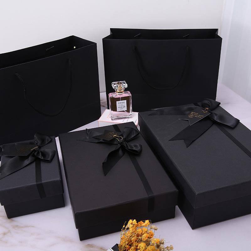 

Handmade Rectangular Gift Box with Black Ribbon and Handbag Size 1 [14.5x10x7 cm]