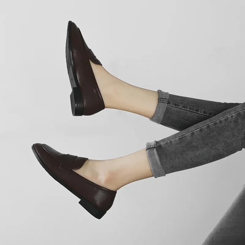 Retro British Style Women Leather Shoes Autumn Flat Casual Loafers Fashion Slip On Round Toe Office Work Shoes