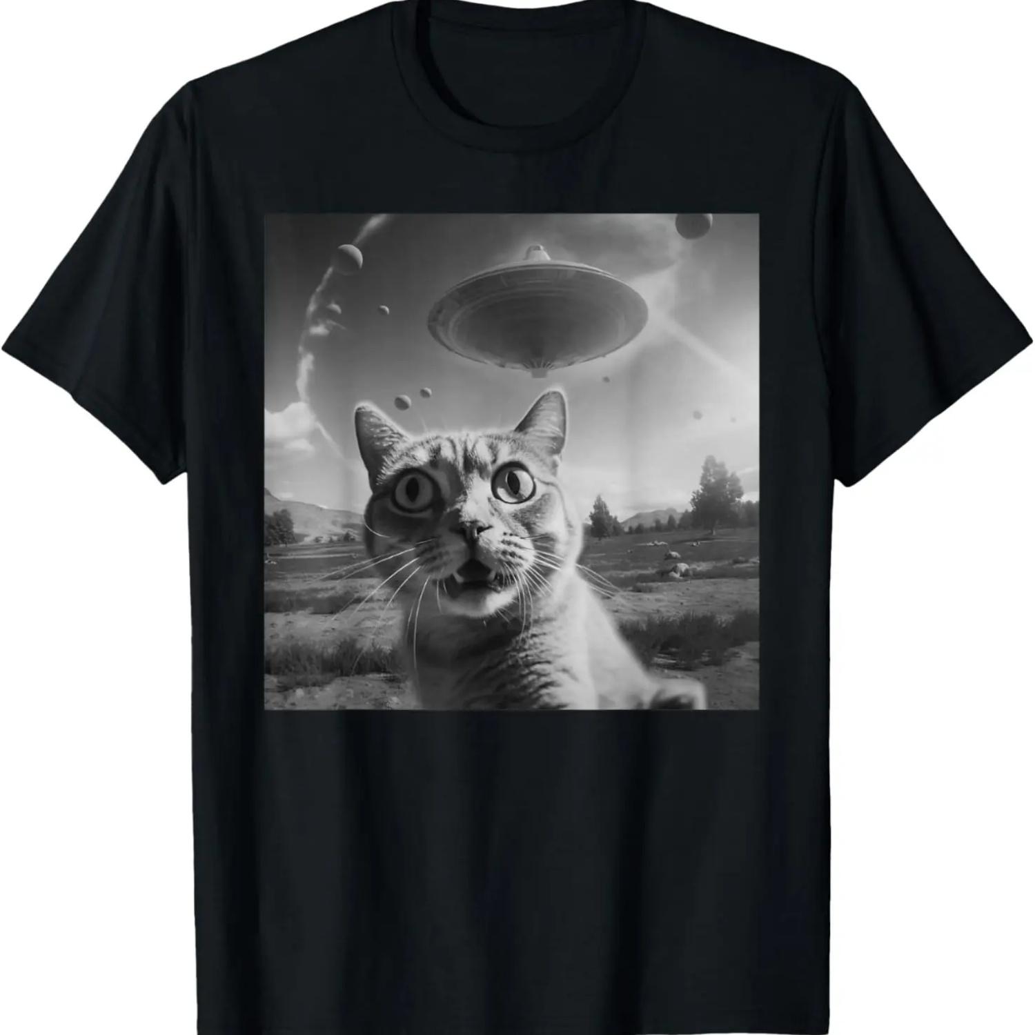 

Surprised Cat and UFO Black and White Photo 1950s Alien T-Shirt (2) S чёрный