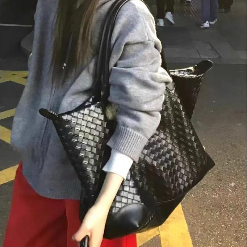 Large Capacity Woven Tote Bag for Women, Spring Retro Versatile Shoulder Bag, Korean Style Hobo Handbag, Commuter Casual Fashion Purse