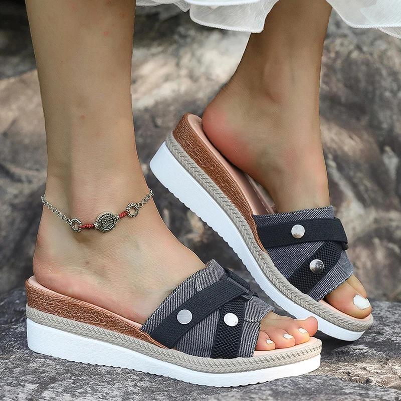 Fashion Fashion Denim Wedge Heel Slippers Women 2025 Summer Thick Sole Slip On Beach Sandals Woman Lightweight Non Slip Casual Slippers