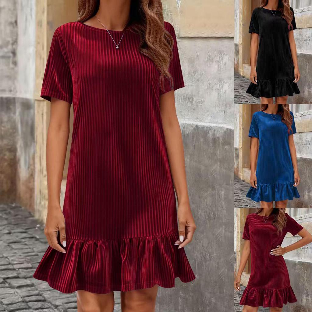 2026 Elegant Velvet Plus Size Short Sleeve Women's Dress for Various Occasions