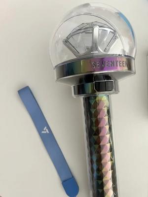 SEVENTEEN Oficiální světelná hůl Ver.3 Použitá