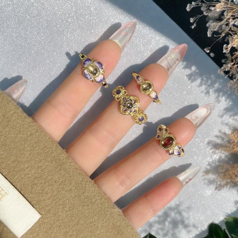 High-End Brown Colored Treasure Retro Flower Enamel Purple Dripping Oil Opening Ring Medieval French Retro Ring Woman