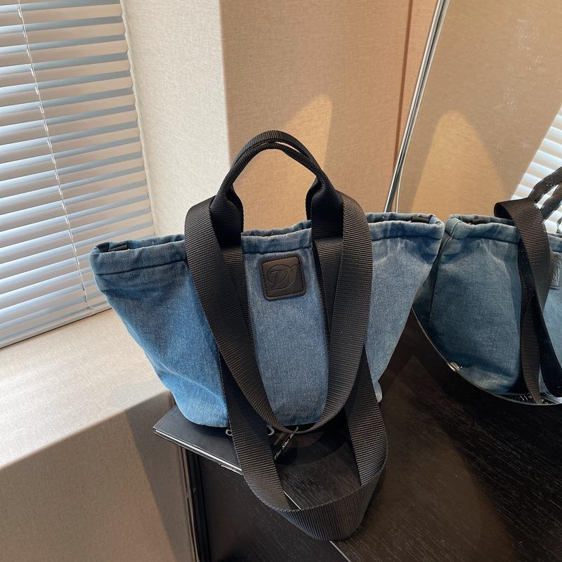 Large capacity denim bag women's new portable commuter shoulder messenger bag retro trendy tote bag