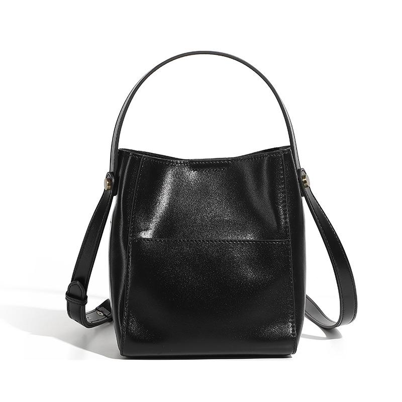 Retro Style Genuine Leather Small Water Cup Bag 2025 New Style Genuine Leather Small Crowd Insert Handbag Single Shoulder  Bag Female