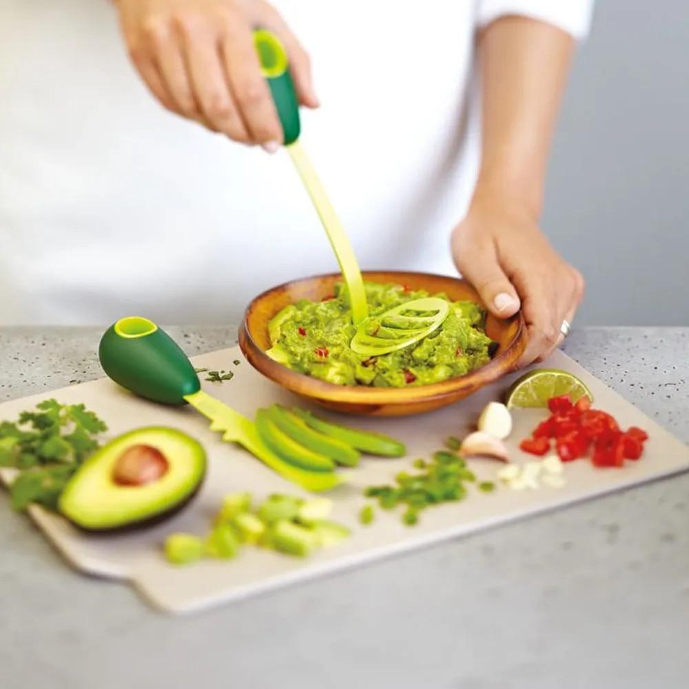 Cortador Multifuncional de Aguacate Kuhn Rikon, Extractor Seguro de Hueso, Rebanador Flexible, Fácil Cuidado, Apto para Lavavajillas, ABS/Silicona/Acero Inoxidable, Verde