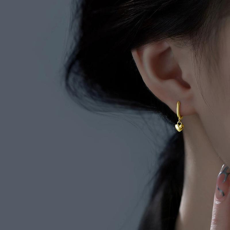Love Ear Buckle Women's Small Exquisite Sweet Cool Style Earrings Daily Versatile Trend Punk Personality Earrings Earrings