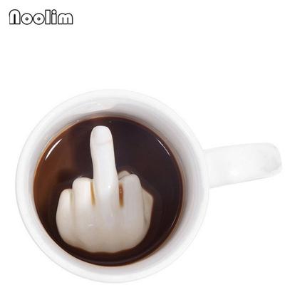 Taza de Café con Dedo Medio Divertido – Regalo Novedoso para Amigos y Oficina