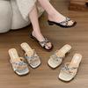 Sapatos de mulher – Sandálias