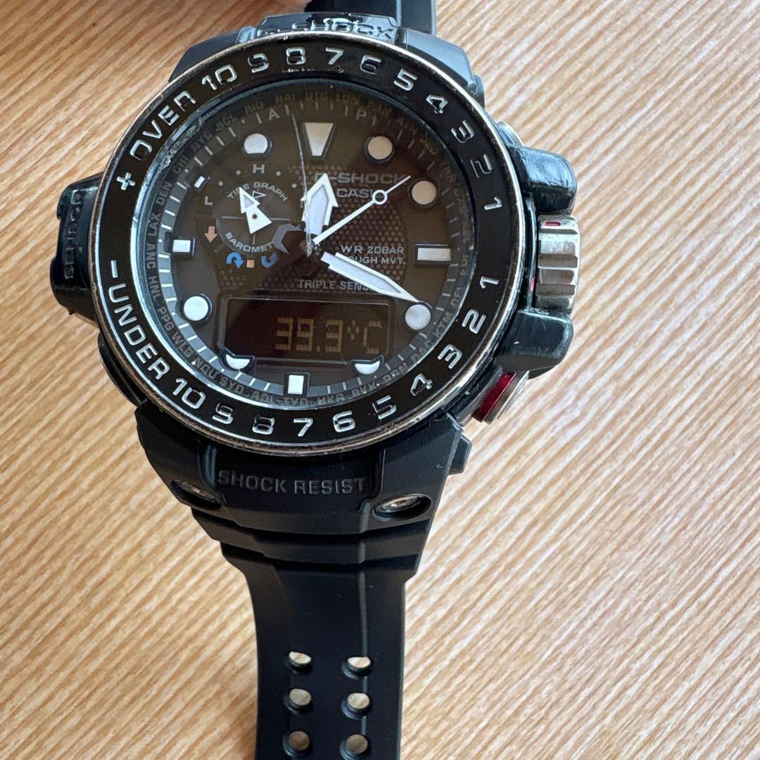 Used CASIO G-SHOCK GWN-1000B watch