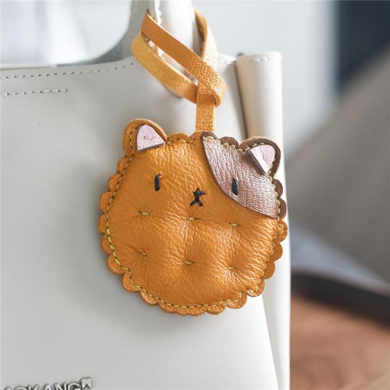 Cute Biscuit Cat Bag Charm Accessory for Backpack, Small Leather Keychain Decoration