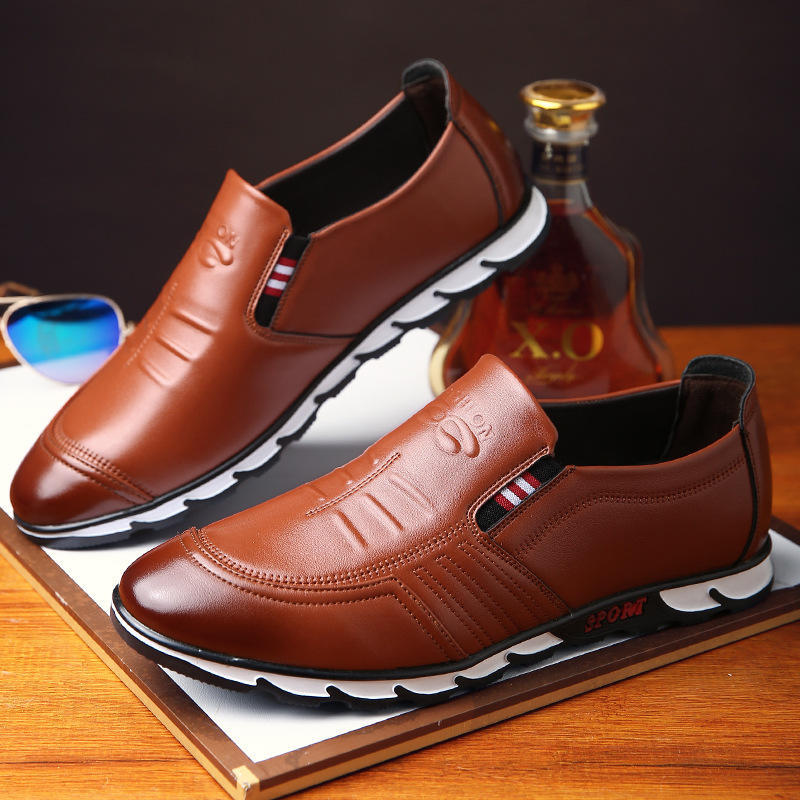 Plus Größe 38-46 NEU Echtes Leder Männer Freizeitschuhe Marke Herren Loafer Mokassins Atmungsaktive Slip-on Fahrschuhe hju7