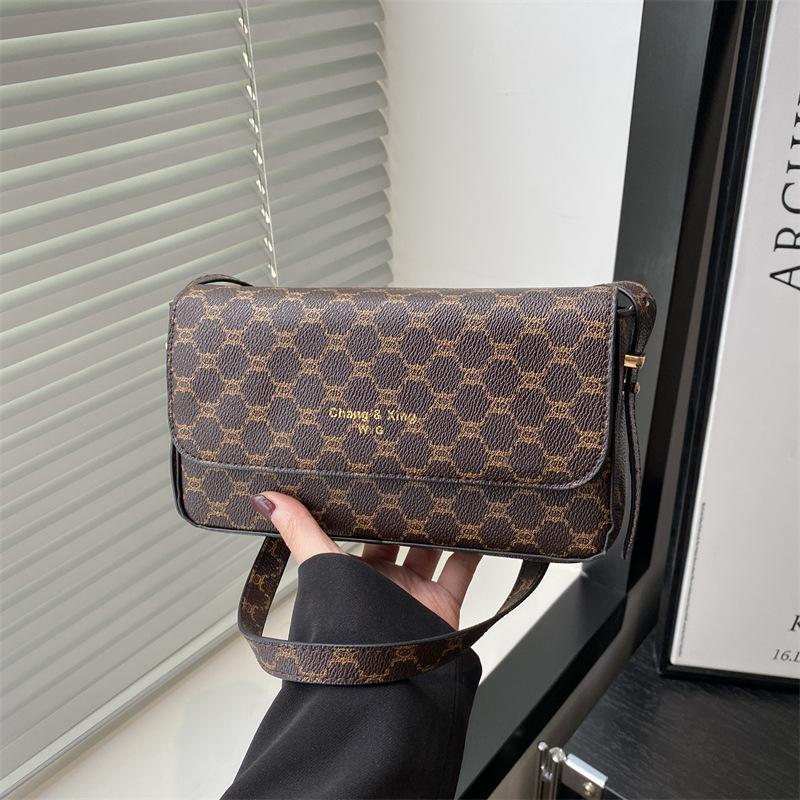 Retro Texture New Classic Versatile Small Square Bag Casual Commuting Fashion Women's Bag Shoulder Messenger Bag