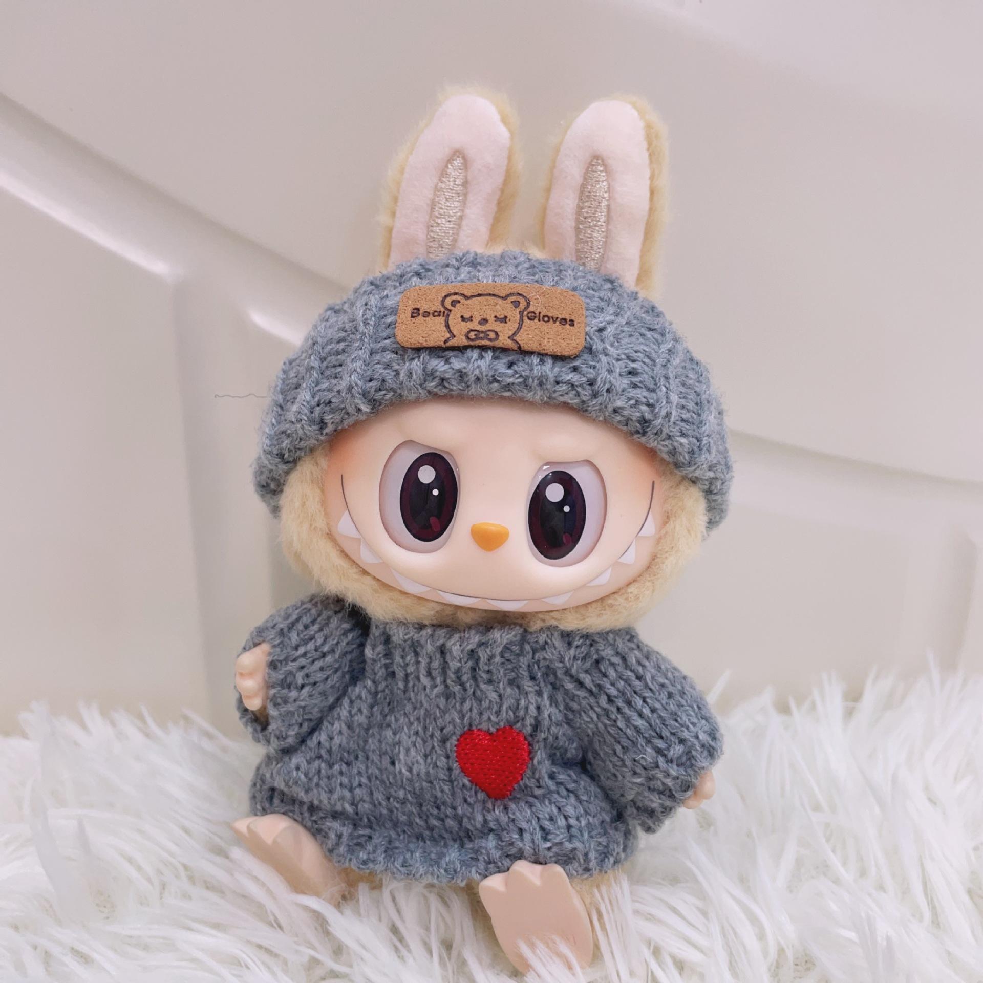 

Для куклы лабубу 17 см наряд одежда медведь этикетка шляпа любовь свитер комплект милые украшения маленькая одежда no doll серый