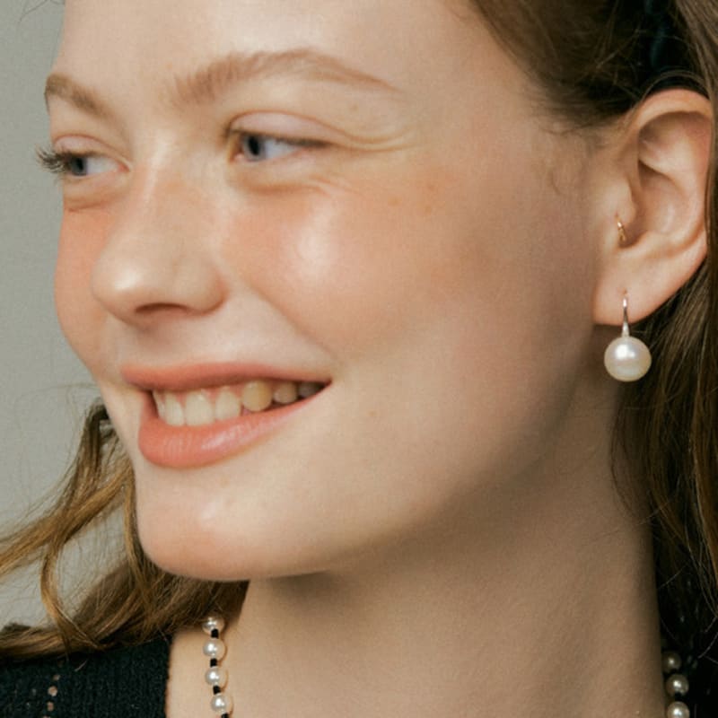 XPIER Hang a Pearl Earrings