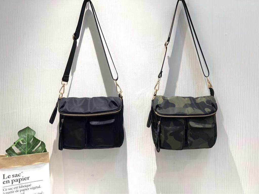 Minimalist Nylon Dot Crossbody Bag Casual Black Small Shoulder Bag Multi-pocket Sports Outdoor Storage Female Messenger Handbags