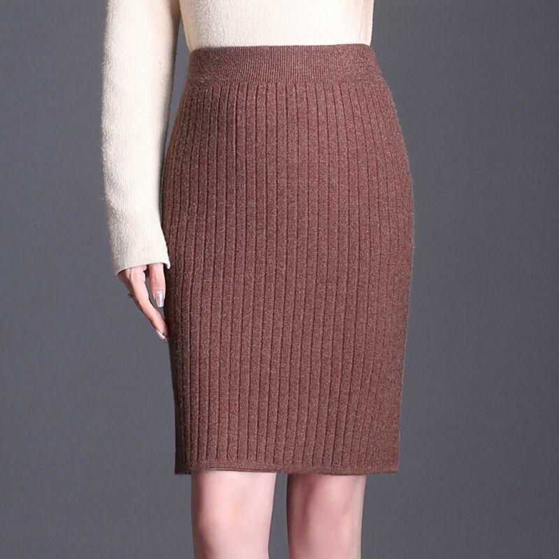 Вязаная короткая юбка — фото 7