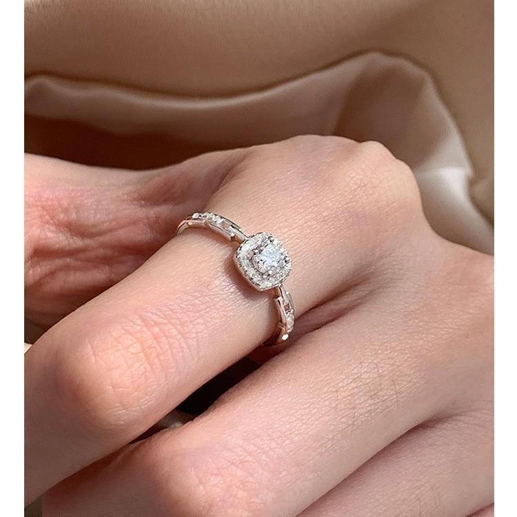 Stylish 2024 Copper Snowflake Square Diamond Adjustable Ring Designed For Women