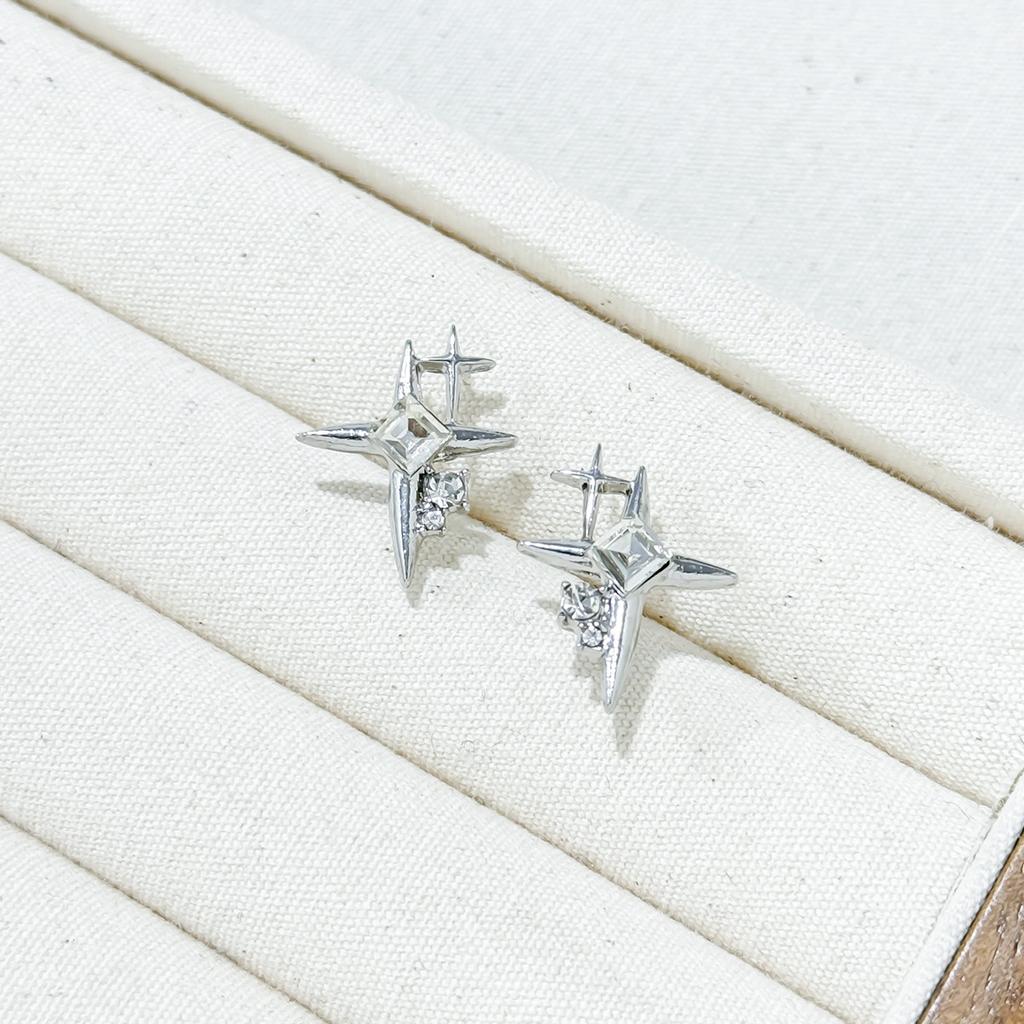 925 Tetragonal Star Stud Earrings For Women'S Personality Trendy Niche Design Advanced Temperament Cold Wind Earrings