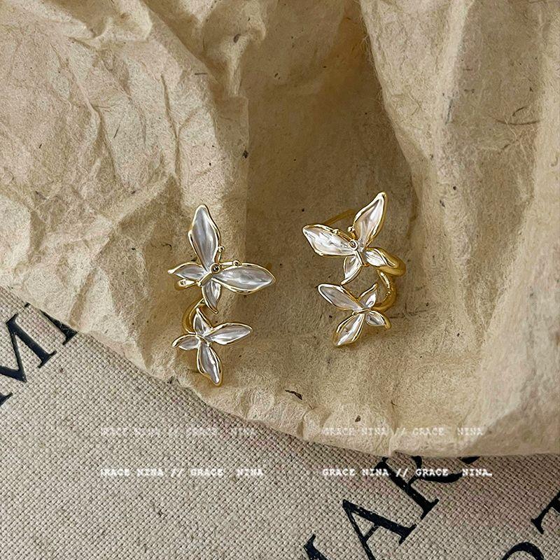 

Autumn Wind! French Gentle Butterfly Studs 2025 New Arrival Best Selling Fancy Earrings for Women Graceful Earrings Oil painting butterfly stud earrings