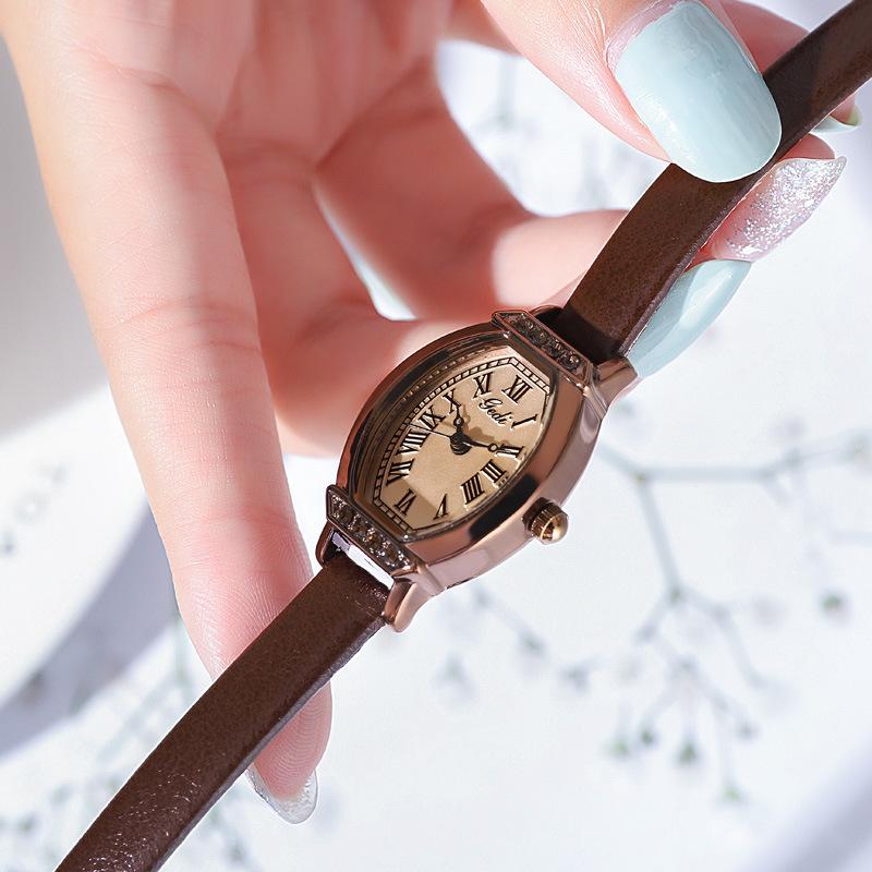 Women'S Vintage Tonneau Shell Quartz Watch, Student Niche, Roman Literary Temperament, Old Watch