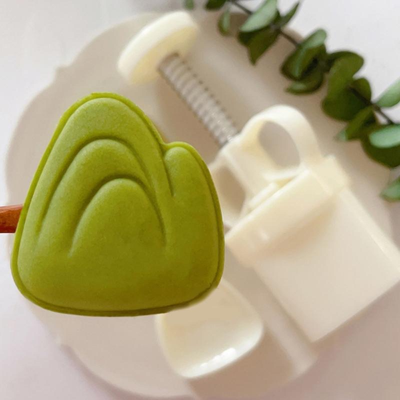 Convenient 3D Landscape Shaped Mooncake Siliocne Mold for DIY Enthusiasts Easy To Use Baking Tools for Homemade Pastries