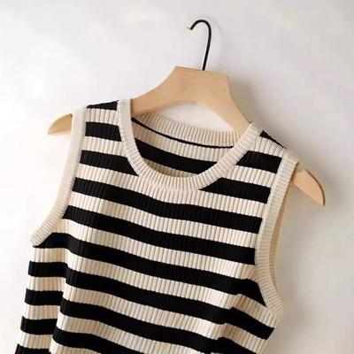 Women's Loose-Fitting Spring Round-Neck Knit Tank Top with Stripes, Versatile Casual Style, Streetwear Sleeveless Top