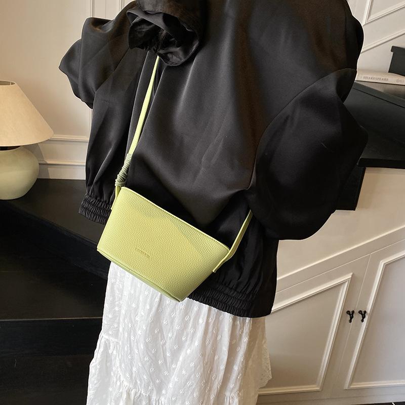 Mini Bucket Bag Women's New Casual Shoulder Bag Fashion Versatile Messenger Bag