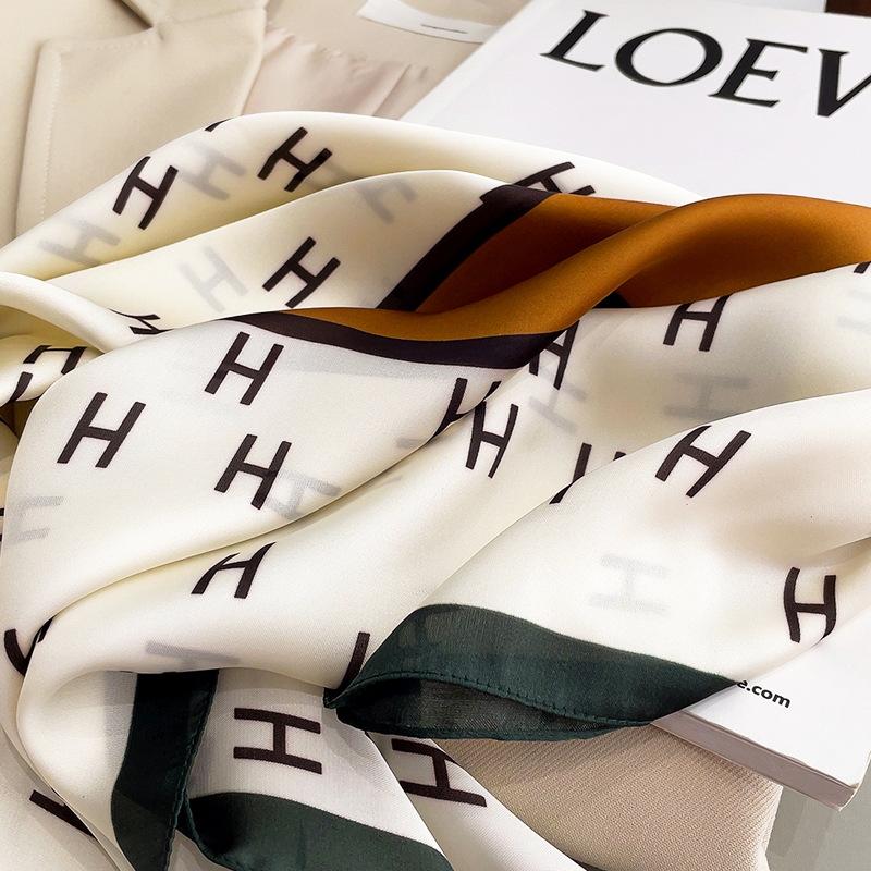 1116 New Korean Version Decorative Imitation Silk Small Silk Scarf Fashionable Foreign Style Spring and Autumn Professional Warm Scarf Spot Women