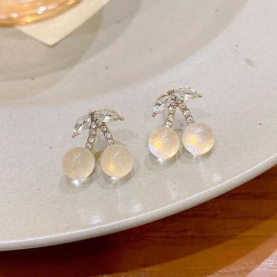 Doidi Clear Freshwater Cherry Stud Earrings (925 Silver)