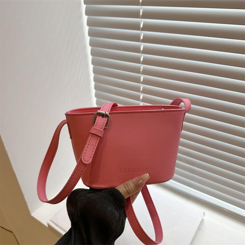 Bucket Bag Women's Fashion New Simple Temperament Versatile Shoulder Bag Niche Messenger Bag