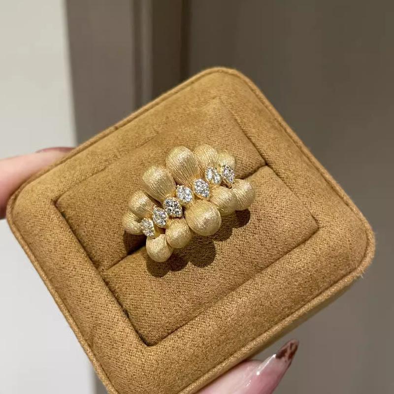 2026 Retro Handmade Brushed Ribbon Coffee Bean Ring Light Luxury Temperament Diamond Texture Resizable