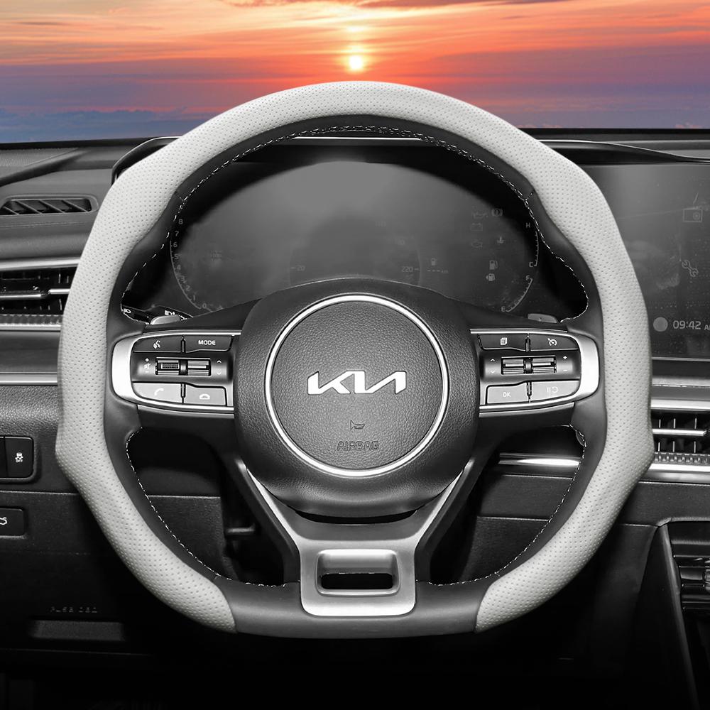 Suitable for Kia Perforated Leather Steering Wheel Cover, Non-Slip, Sweat-Absorbent, Breathable, Integrated Protective Case Sportage K5 Seltos Forte