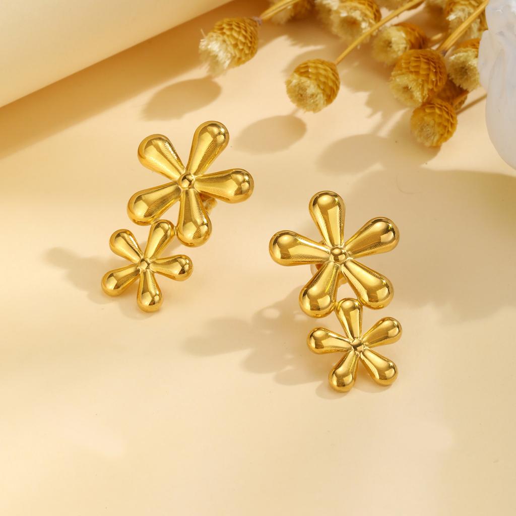 Stainless Steel Flower Necklace, Gold Plated Link Women Pendant Flower Charms Jewelry