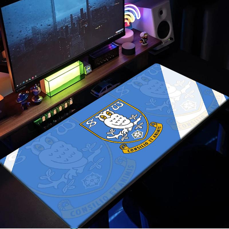 Sheffield Wednesday Crest mouse pad, rubber base, esports desk mat, mouse pad for gamers and office use, gaming desk , easy to clean mat
