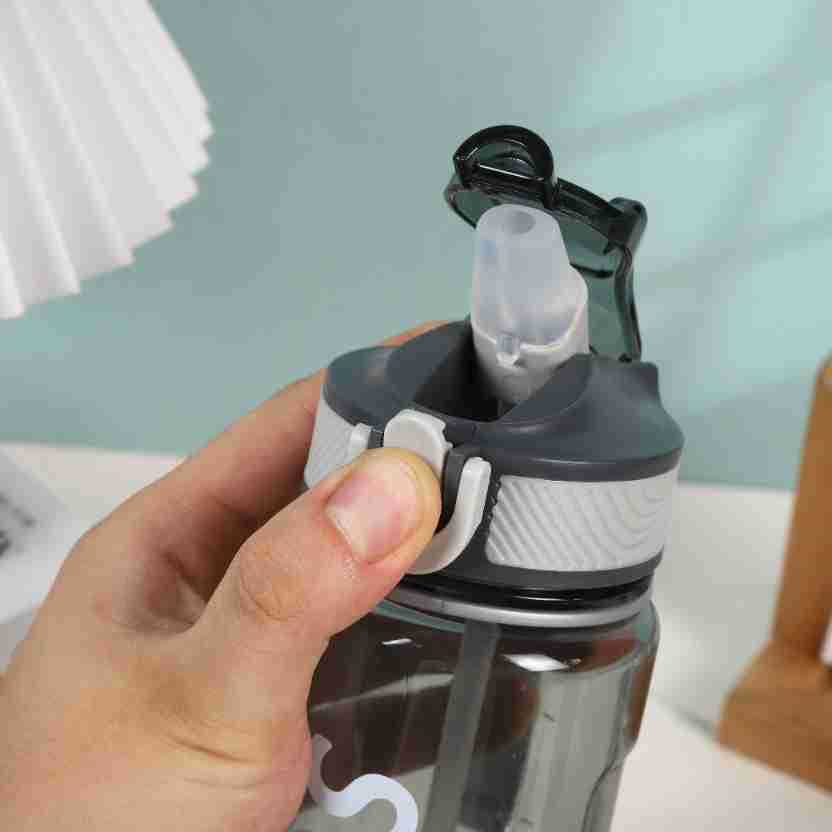 Water bottle American 800ML large capacity plastic cup men and women outdoor fitness sports high temperature anti-drop double drinking straw cup
