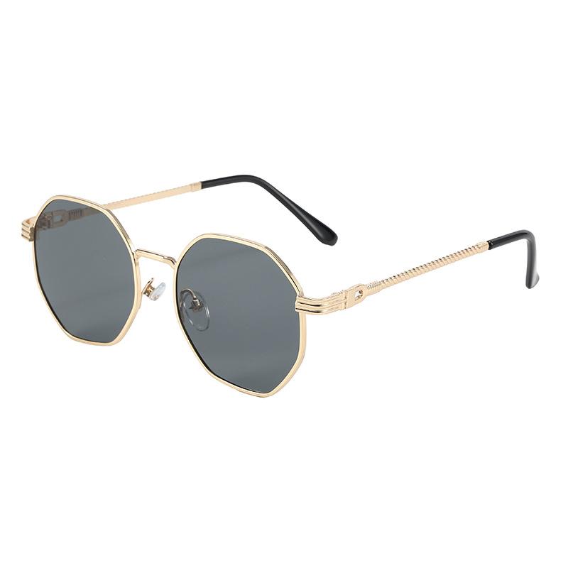 

Women s High Quality Rectangle Sunglasses Fashion Brand Designer Vintage Glasses Metal Frame Eyewear UV400 Gafas De Sol 1PC