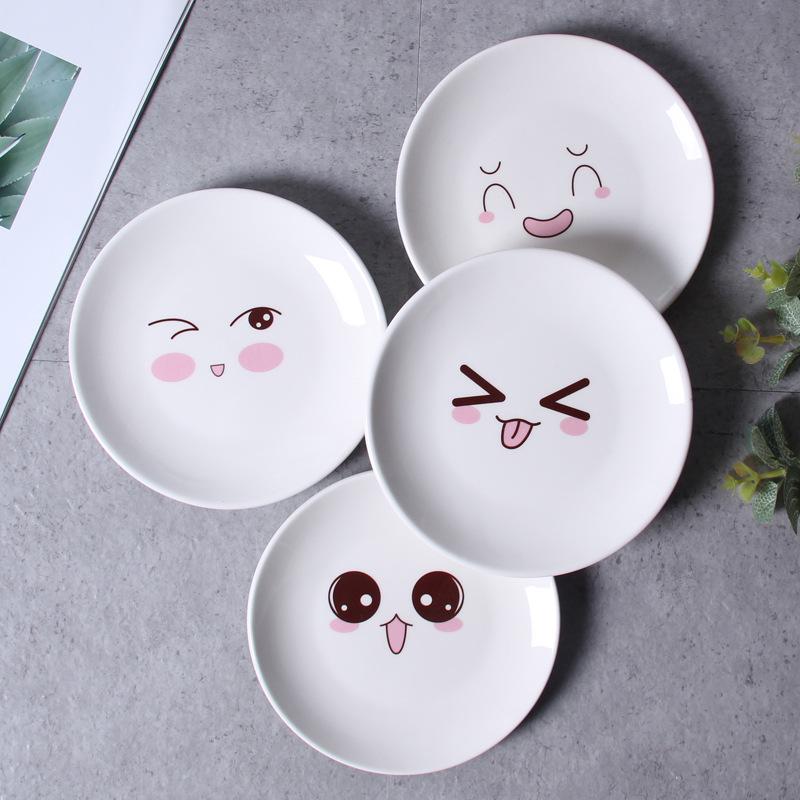 6-inch Ceramic Plate with Dinosaur & Rabbit Design – Cartoon Tableware for Hot Pot, Snacks, Cake, Home or Restaurant Use.