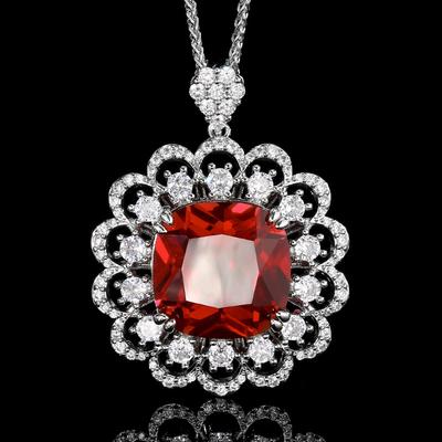 Jewelry Copper Bottom Gold-Plated Simulation Red Corundum Retro Lace Pendant Necklace Stone 16 * 16