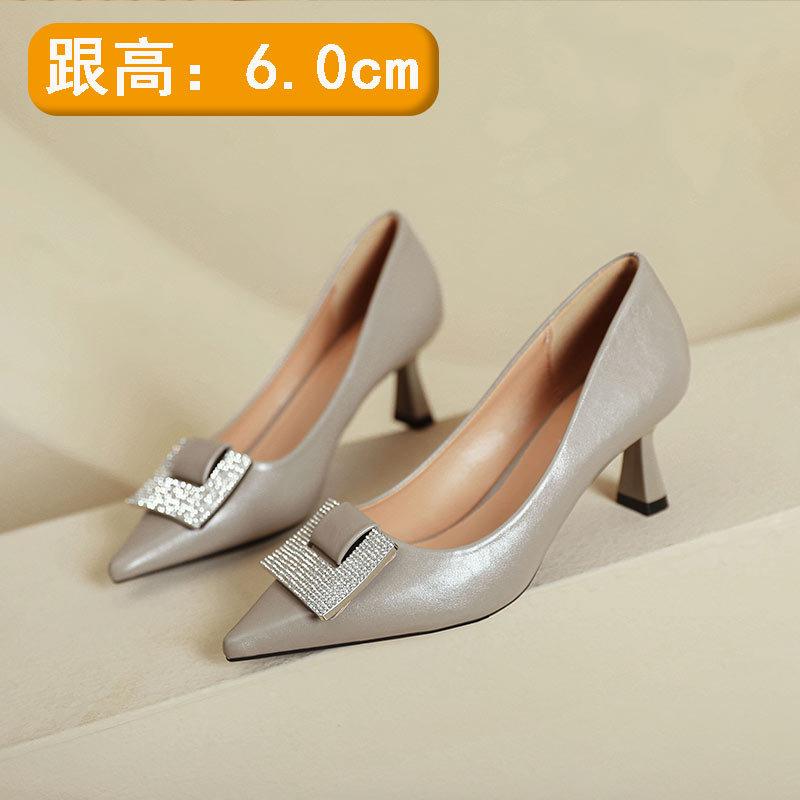 

Женские туфли-лодочки на остром каблуке, на тонком каблуке, новые, на среднем каблуке, весна-осень, черные, с темпераментом, из мягкой кожи, с открытым верхом, одинарные туфли 40