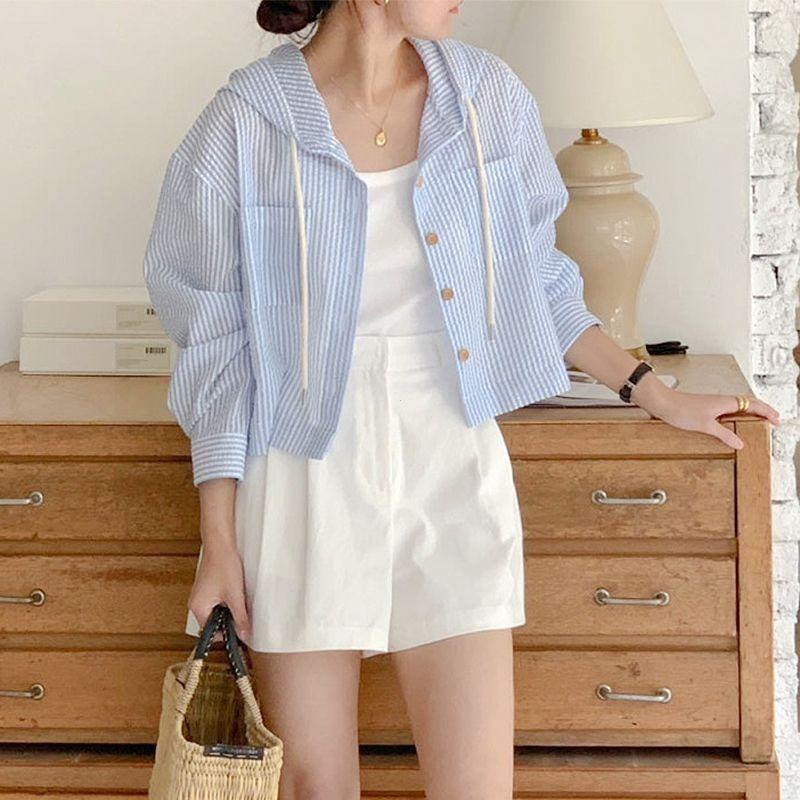 Women's Loose Sunshade Air Conditioned Open Cardigan Summer Slimming Shirt Short Striped Hooded Model Heat Protection