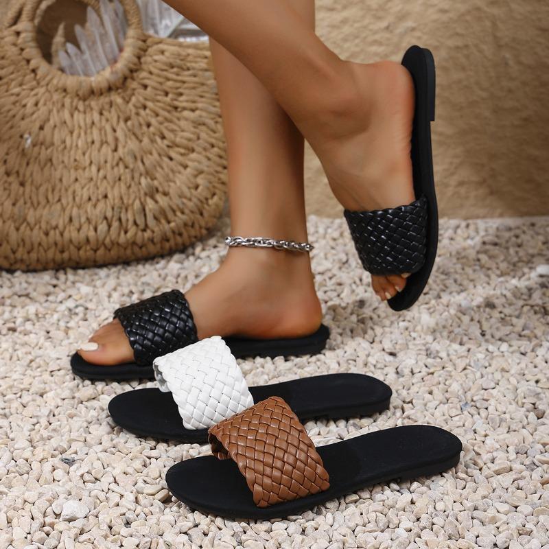 Large Size Flat Bottom Slippers Women's Casual Outer Wear Fashion Woven One Word Mops