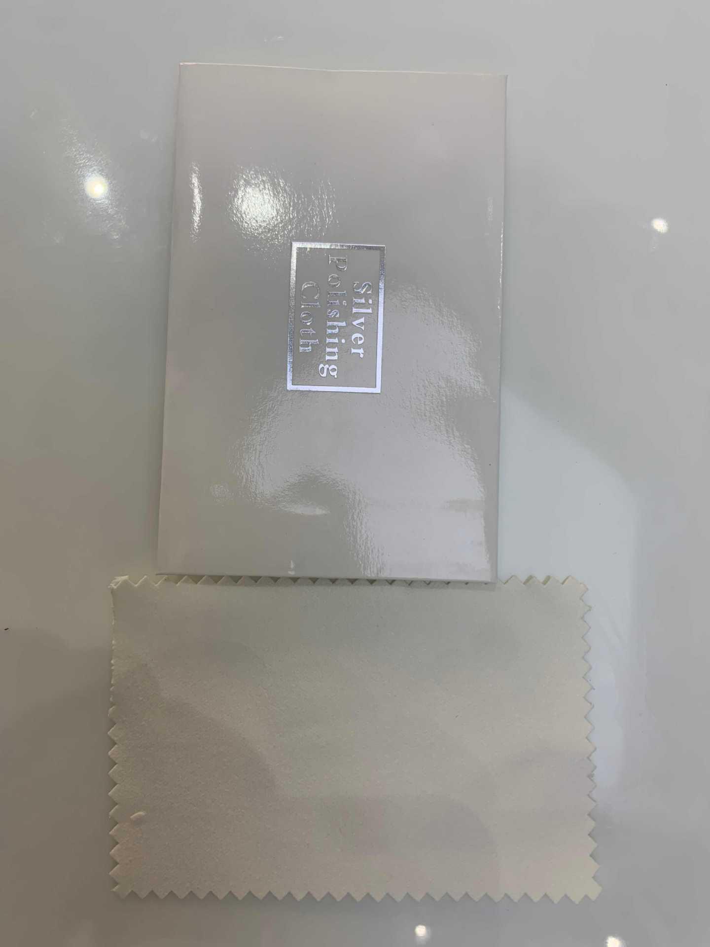 

Подарочная коробка «Колесо обозрения»: Вечная роза в один/два слоя, настраиваемая