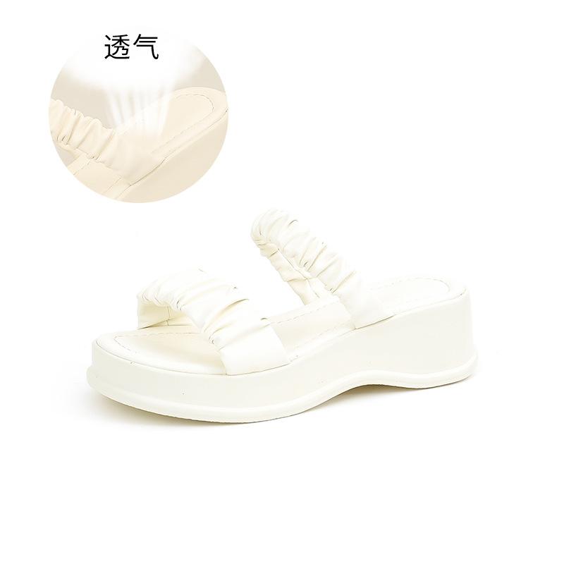 

Новые шлепанцы на плоской подошве женские 2025 лето прохладные шлепанцы девушки носят модные платформенные пляжные туфли женские повседневные женские туфли 40 белый