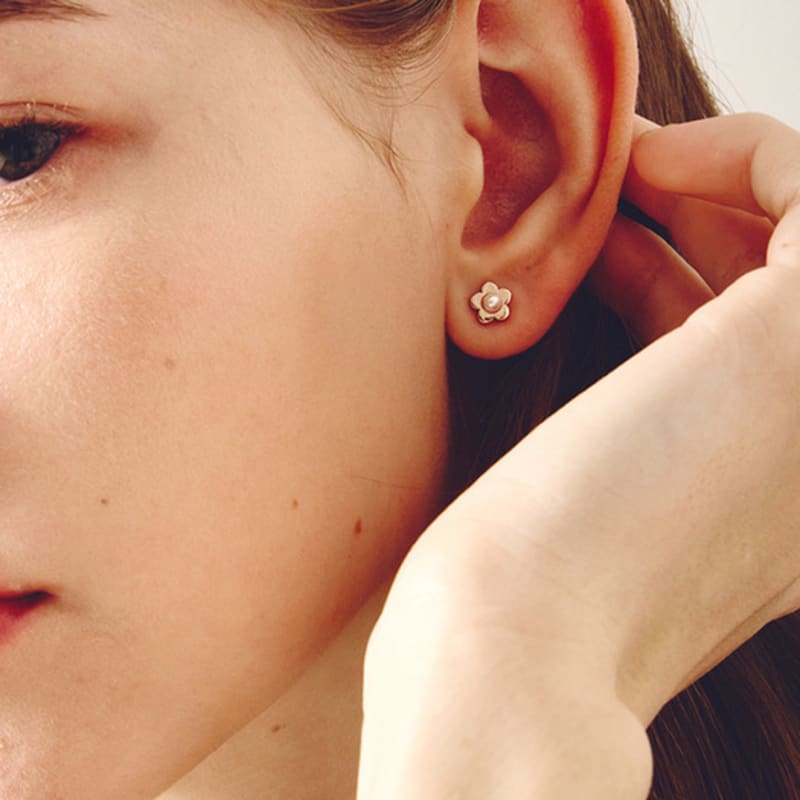 noonoo fingers Petite Bloom Earrings