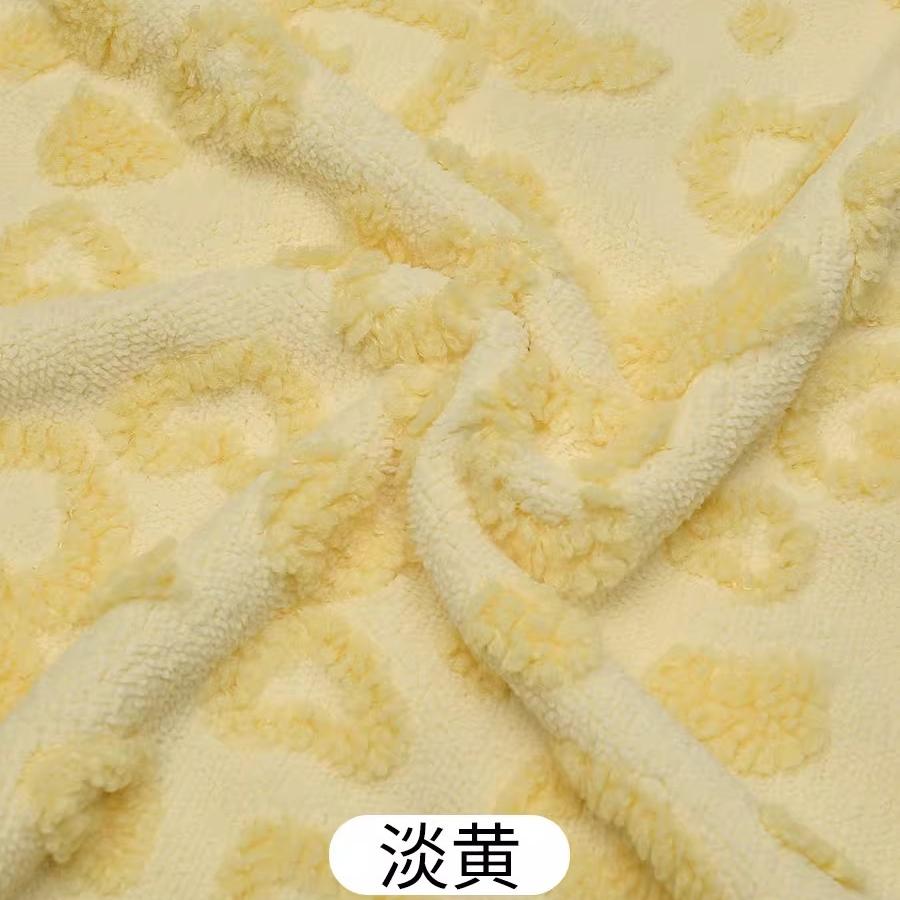 0.5m/1m/2m Thickened Lamb Wool Heart-shaped Jacquard Fabric for Sewing Coat Makeup Bag Dolls Blanket Pajamas DIY Clothing Fabric