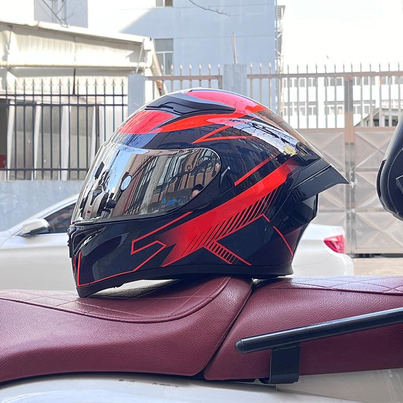 Motorcycle big tail helmet full helmet can be installed Bluetooth headset men's four seasons electric vehicle locomotive riding safety