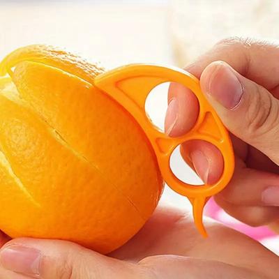 1pcs Creative Orange Peeler Lemon Slicer Fruit Stripper Easy Opener Citrus Knife Kitchen Gadget Gadget