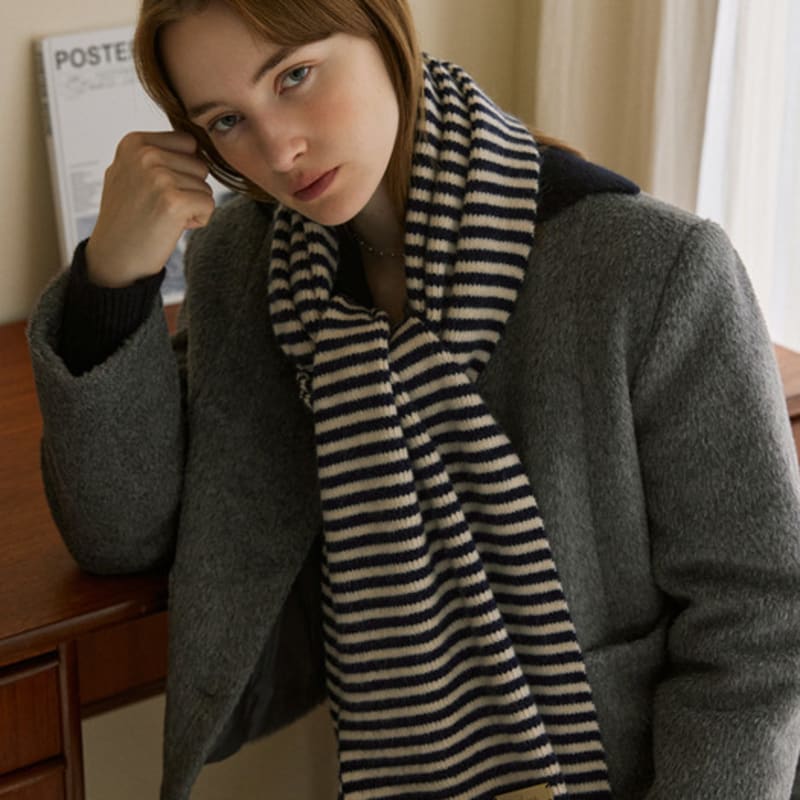 ADAUL Schmal gestreifter langer Schal - 2 Farben